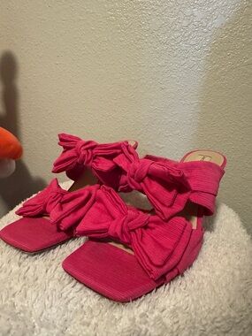 ANTONIO MELANI Hot Pink Bow Slide Mules